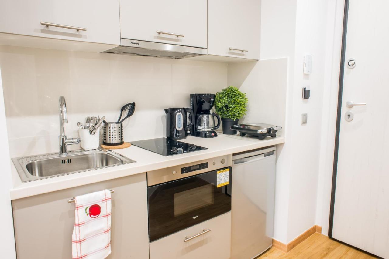 A24 Pristine & Sunny Suite Near Plaka & Parthenon Athena Bagian luar foto