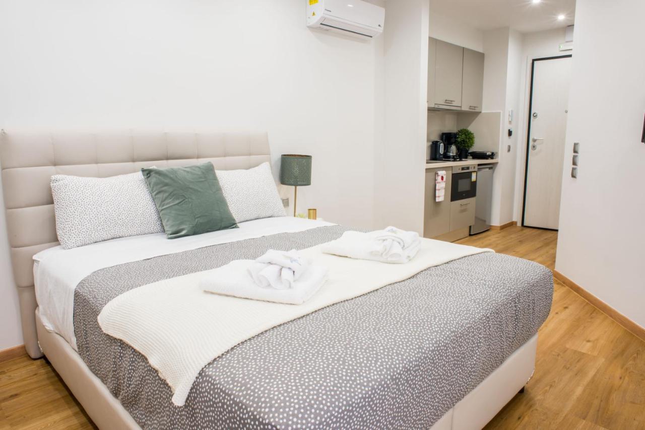 A24 Pristine & Sunny Suite Near Plaka & Parthenon Athena Bagian luar foto